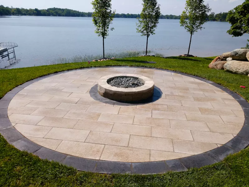 Fire pit and outdoor fire pit installation