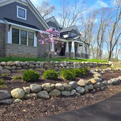 Residential Landscaping Retaining Wall With Boulders