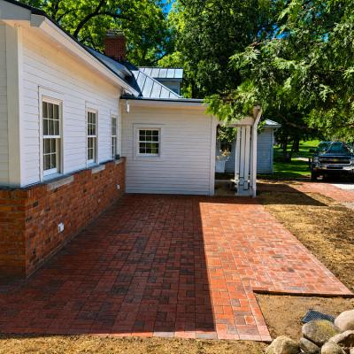 Fendt brick paver patio